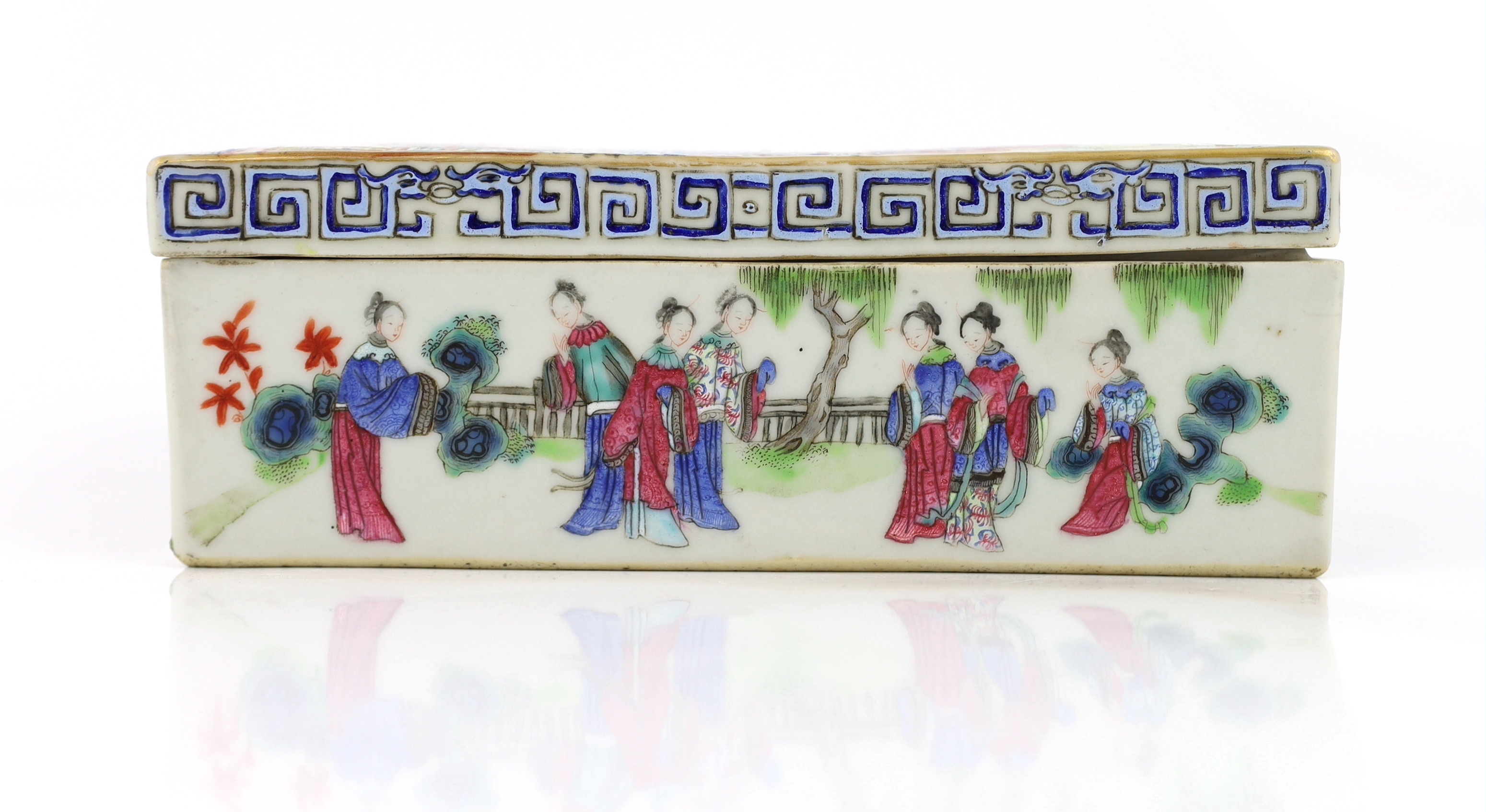 A Chinese famille rose pen box and cover, Daoguang period